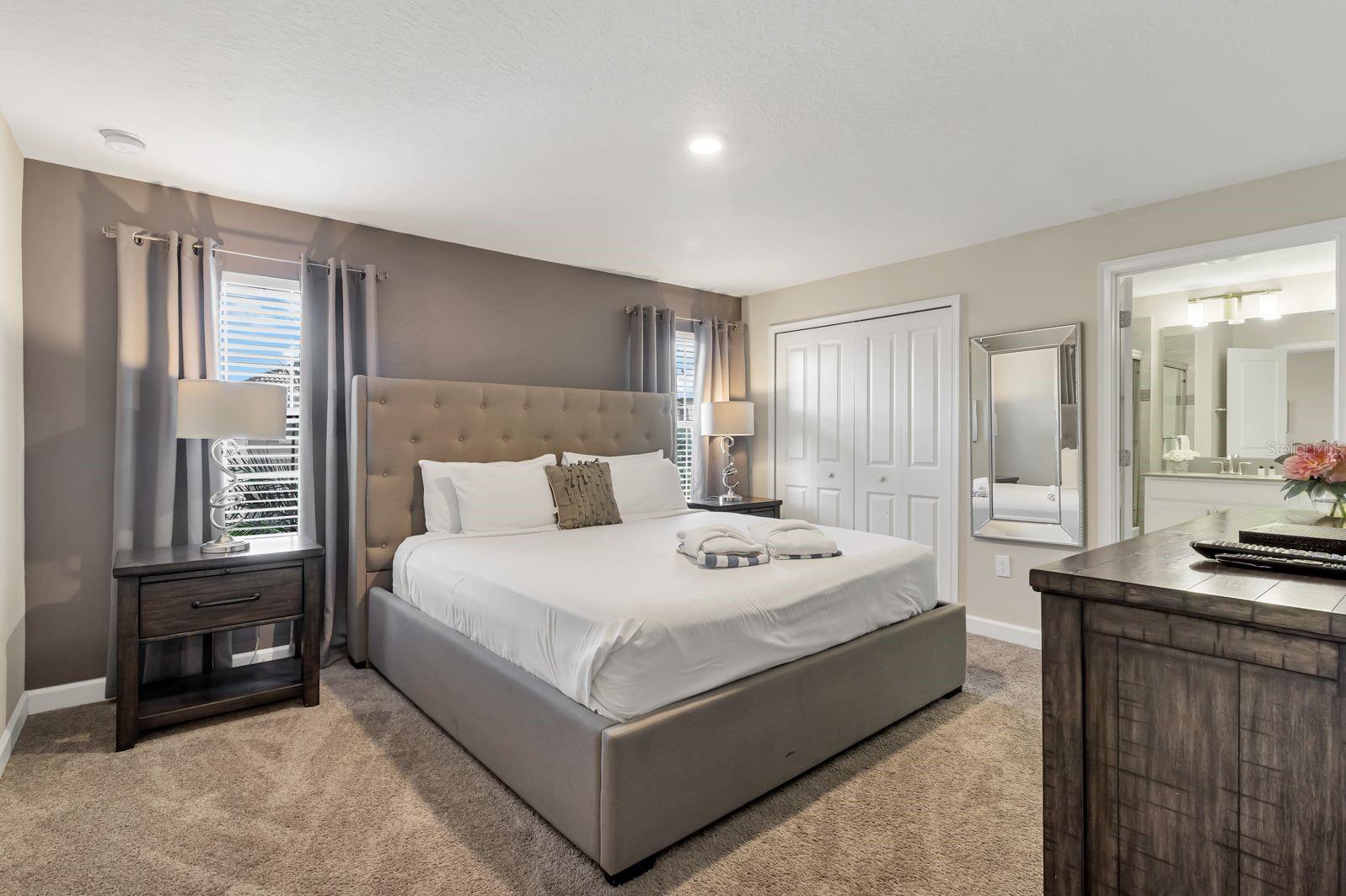 Image 16 of 46 For 4914 Windermere Avenue