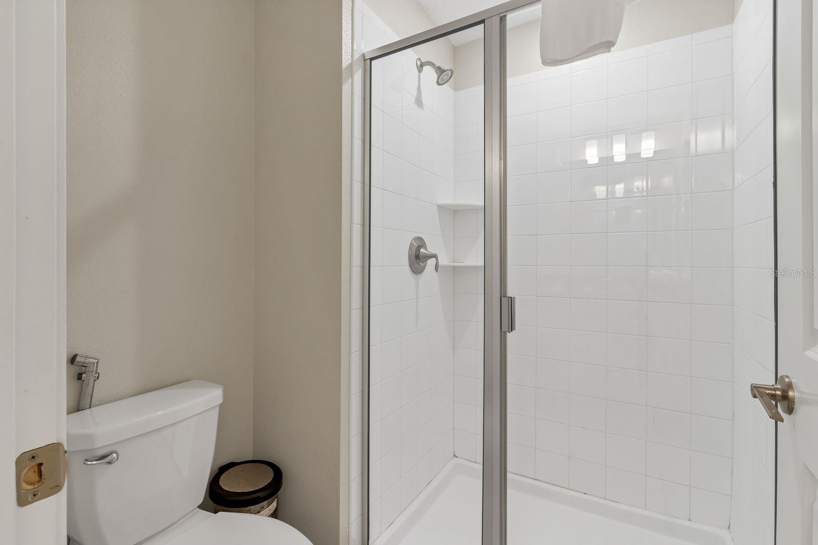 Image 19 of 46 For 4914 Windermere Avenue