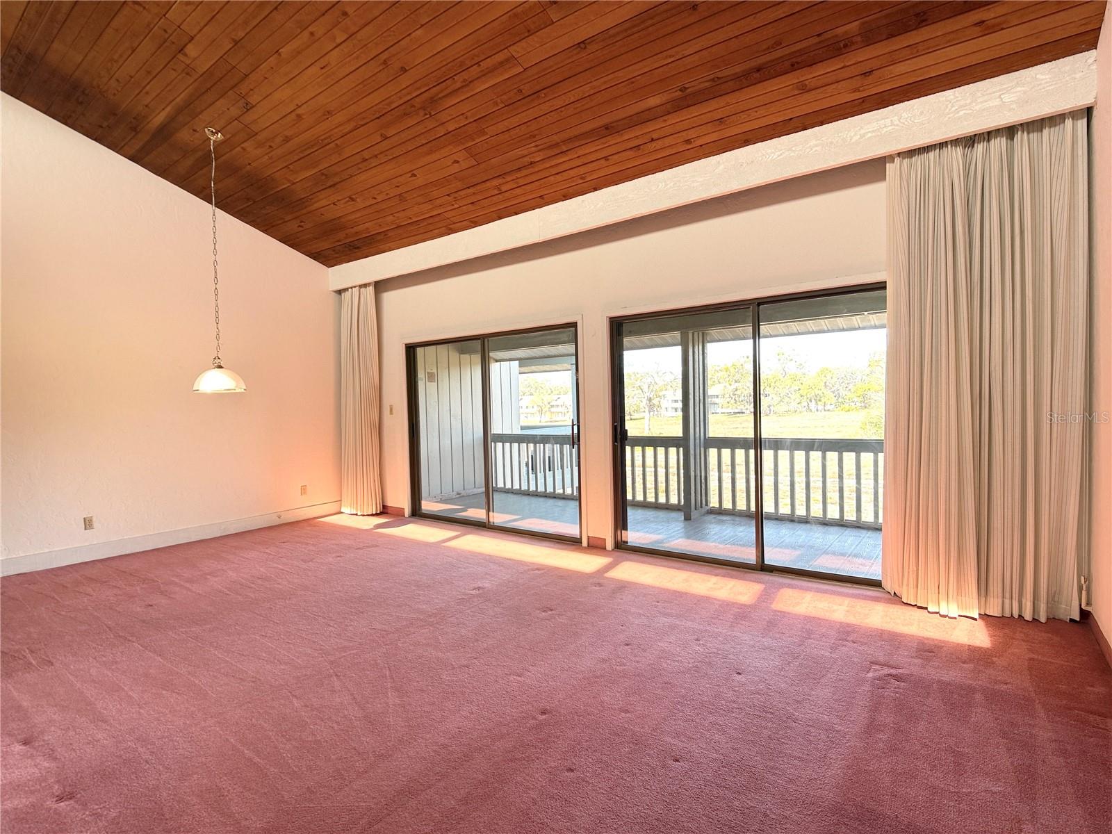 Image 2 of 17 For 647 Olde Camelot Circle 647