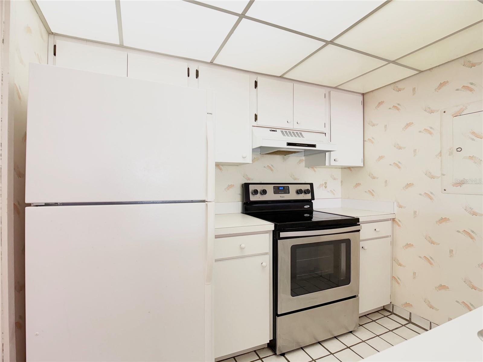 Image 5 of 17 For 647 Olde Camelot Circle 647