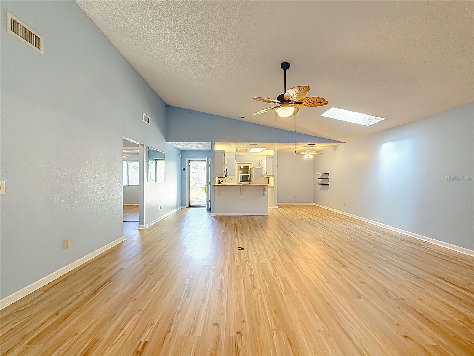 Image 12 of 50 For 10801 51st Avenue