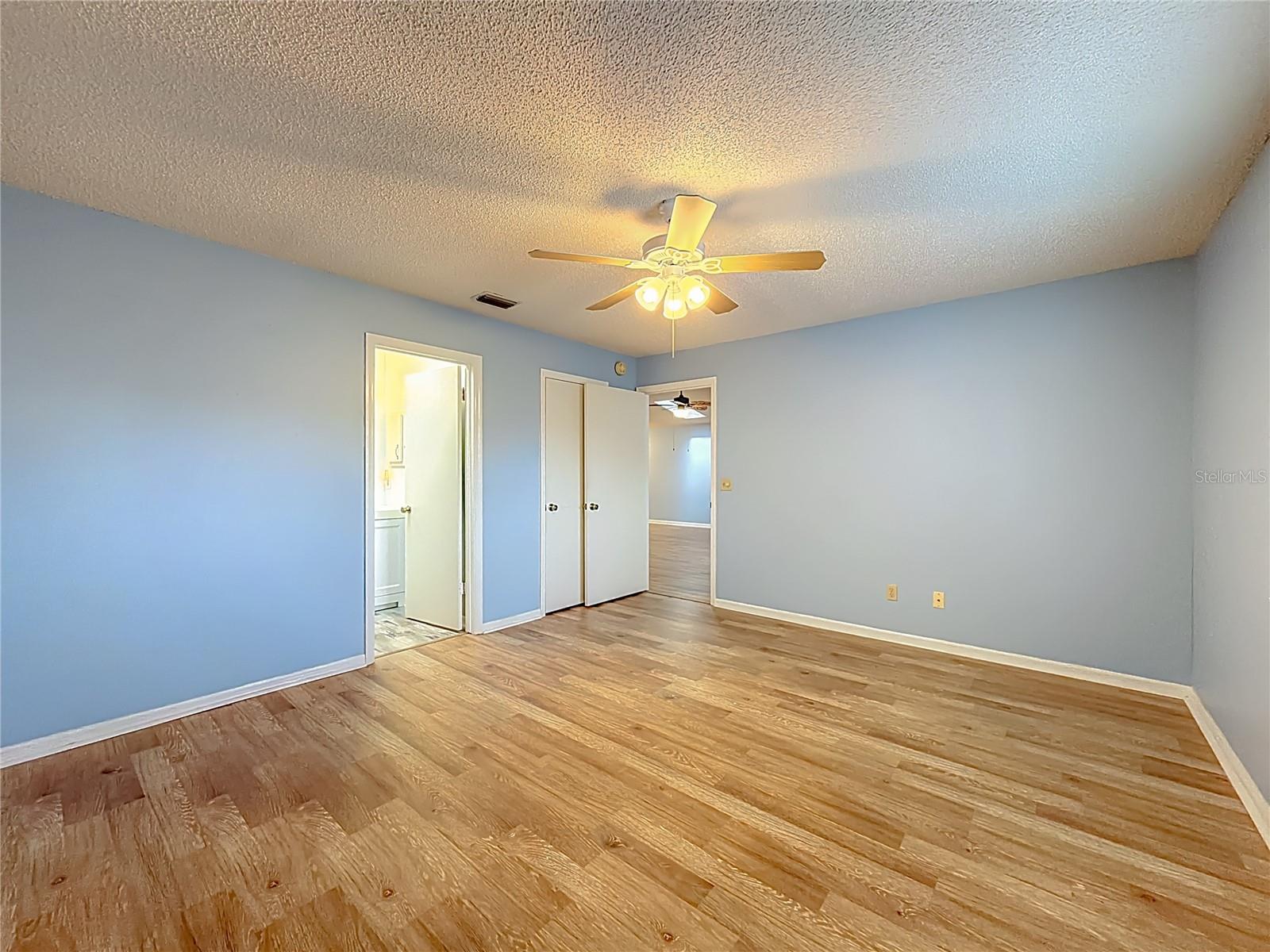 Image 32 of 50 For 10801 51st Avenue