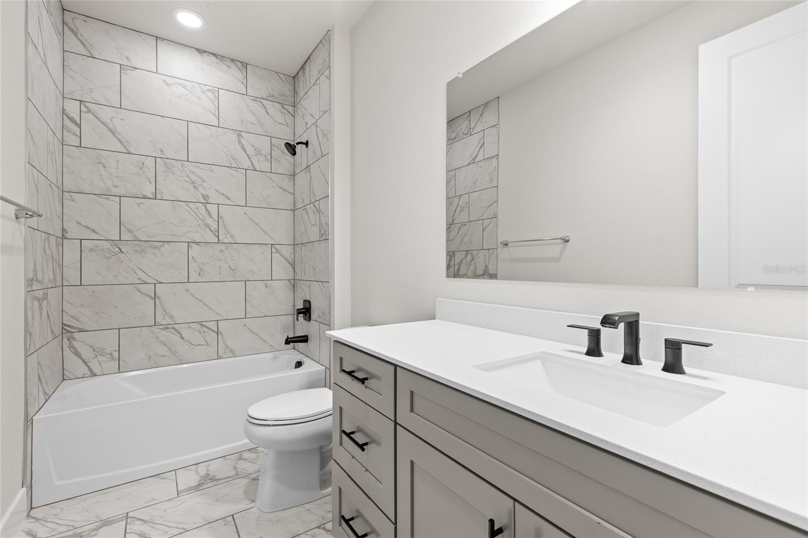 Image 2 of 21 For 536 Beresford Avenue