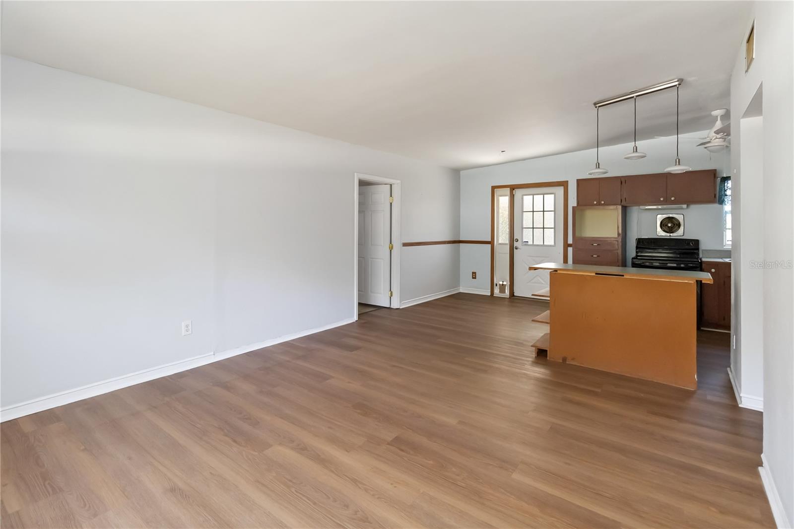 Image 11 of 37 For 3503 Crystal Lake Drive