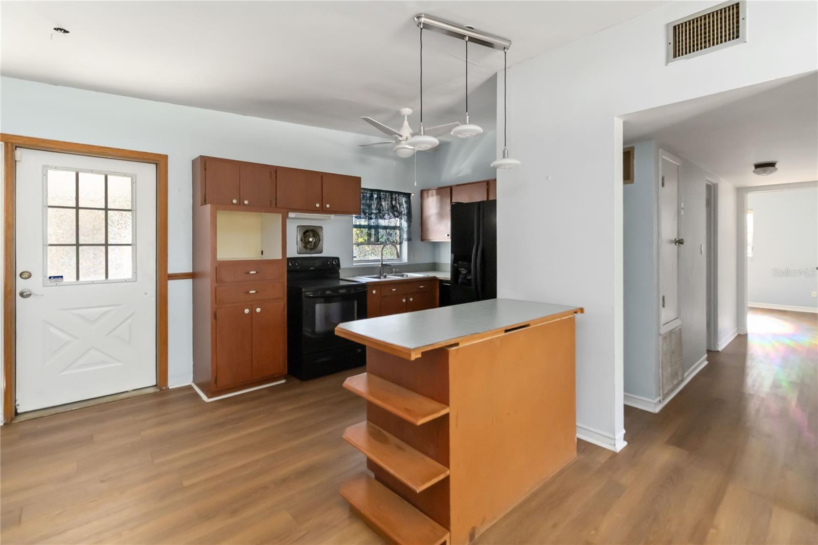 Image 15 of 37 For 3503 Crystal Lake Drive