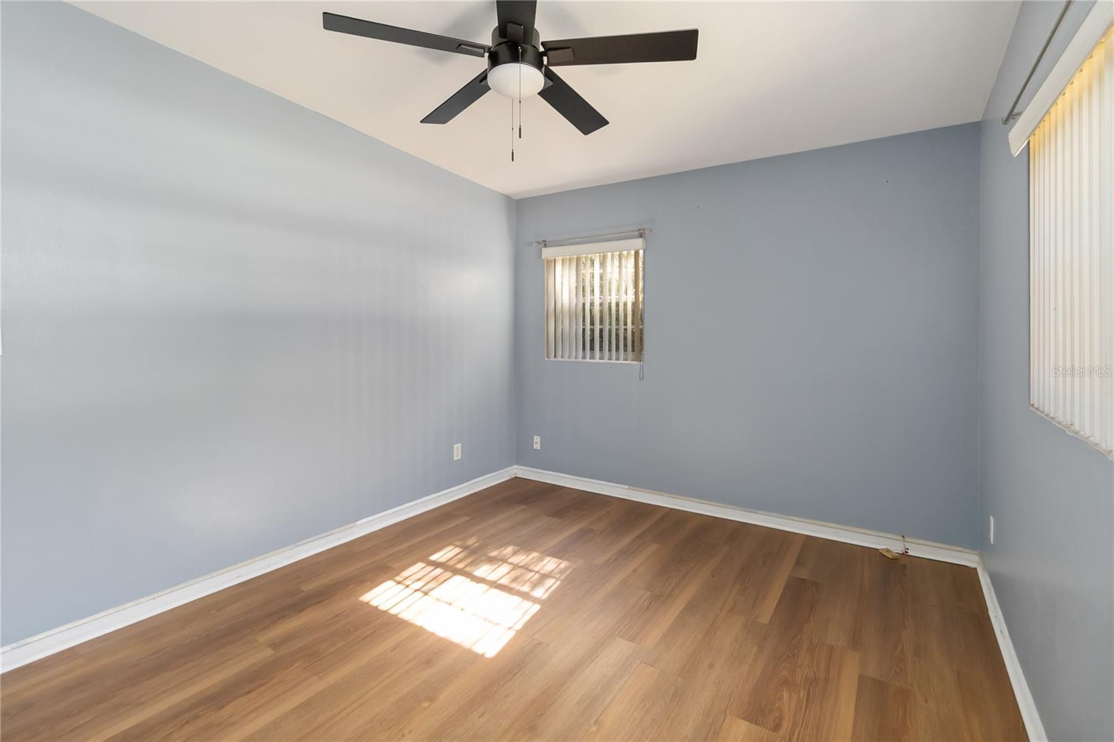 Image 20 of 37 For 3503 Crystal Lake Drive