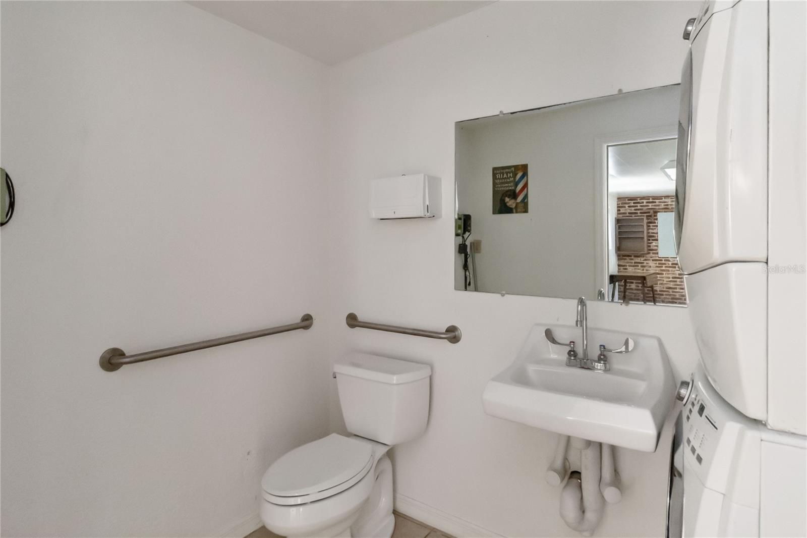 Image 29 of 37 For 3503 Crystal Lake Drive