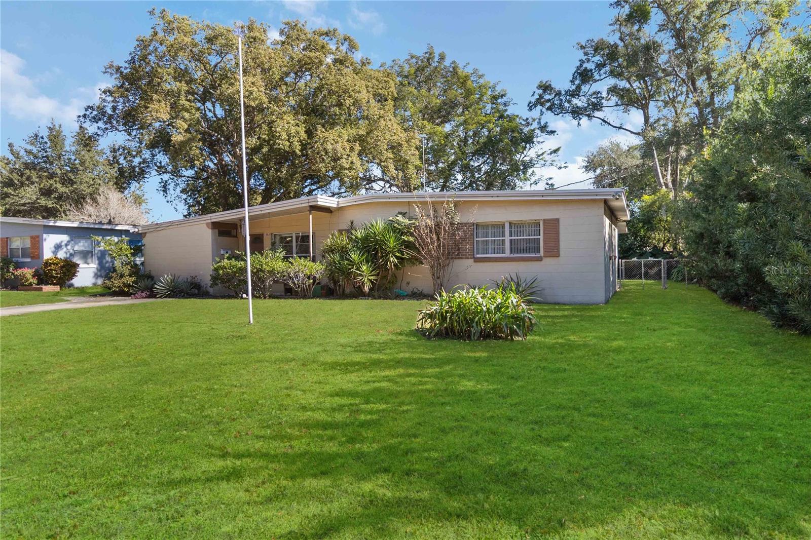 Image 4 of 37 For 3503 Crystal Lake Drive