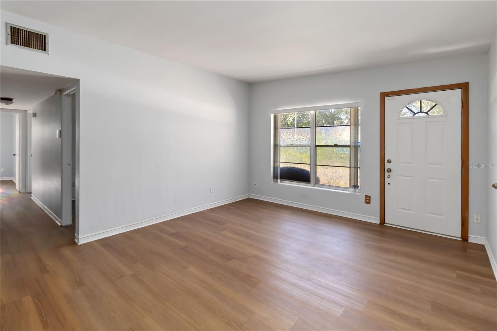 Image 7 of 37 For 3503 Crystal Lake Drive