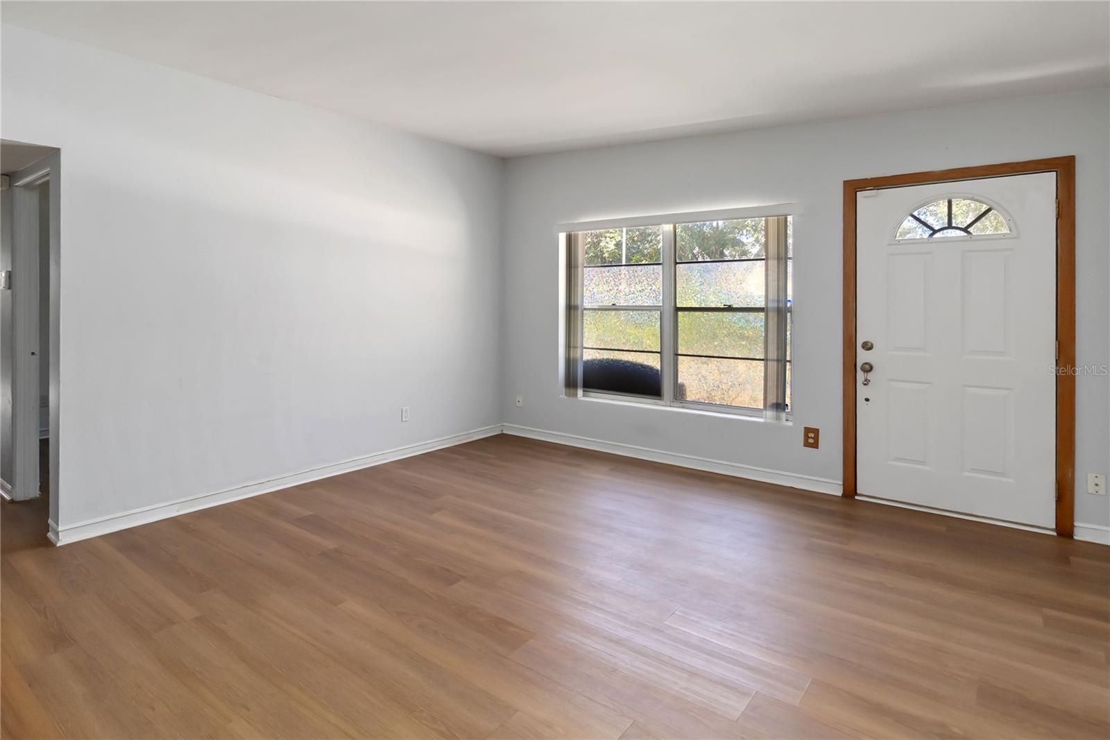 Image 8 of 37 For 3503 Crystal Lake Drive