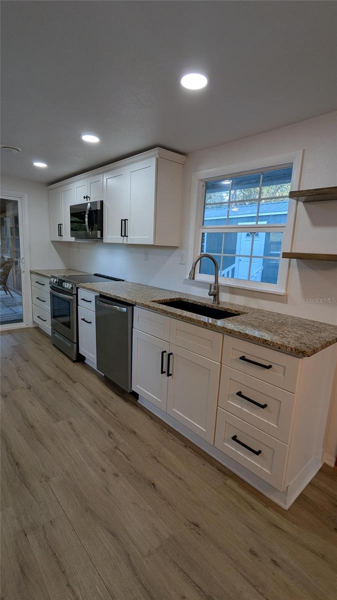 Image 6 of 21 For 8575 305th Avenue