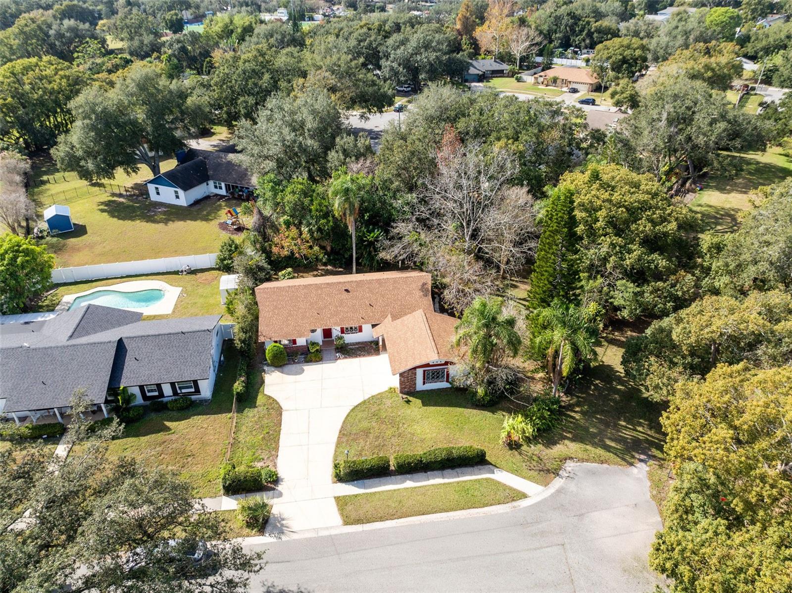 Image 11 of 20 For 5802 Woodbine Drive