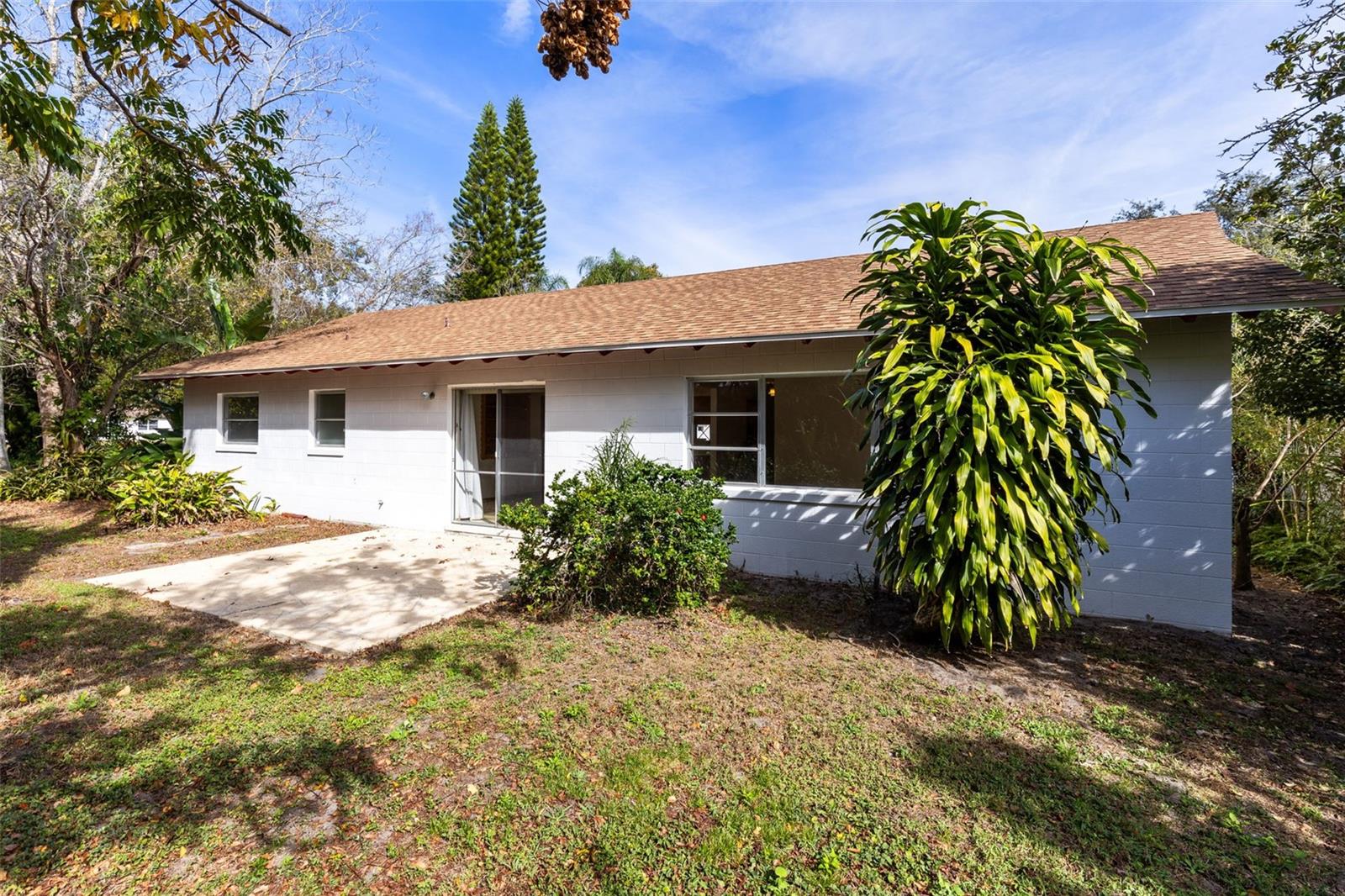 Image 15 of 20 For 5802 Woodbine Drive