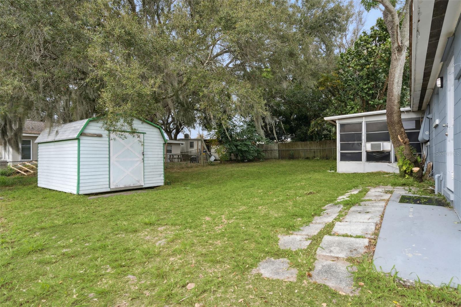 Image 19 of 20 For 106 Lantern Lane