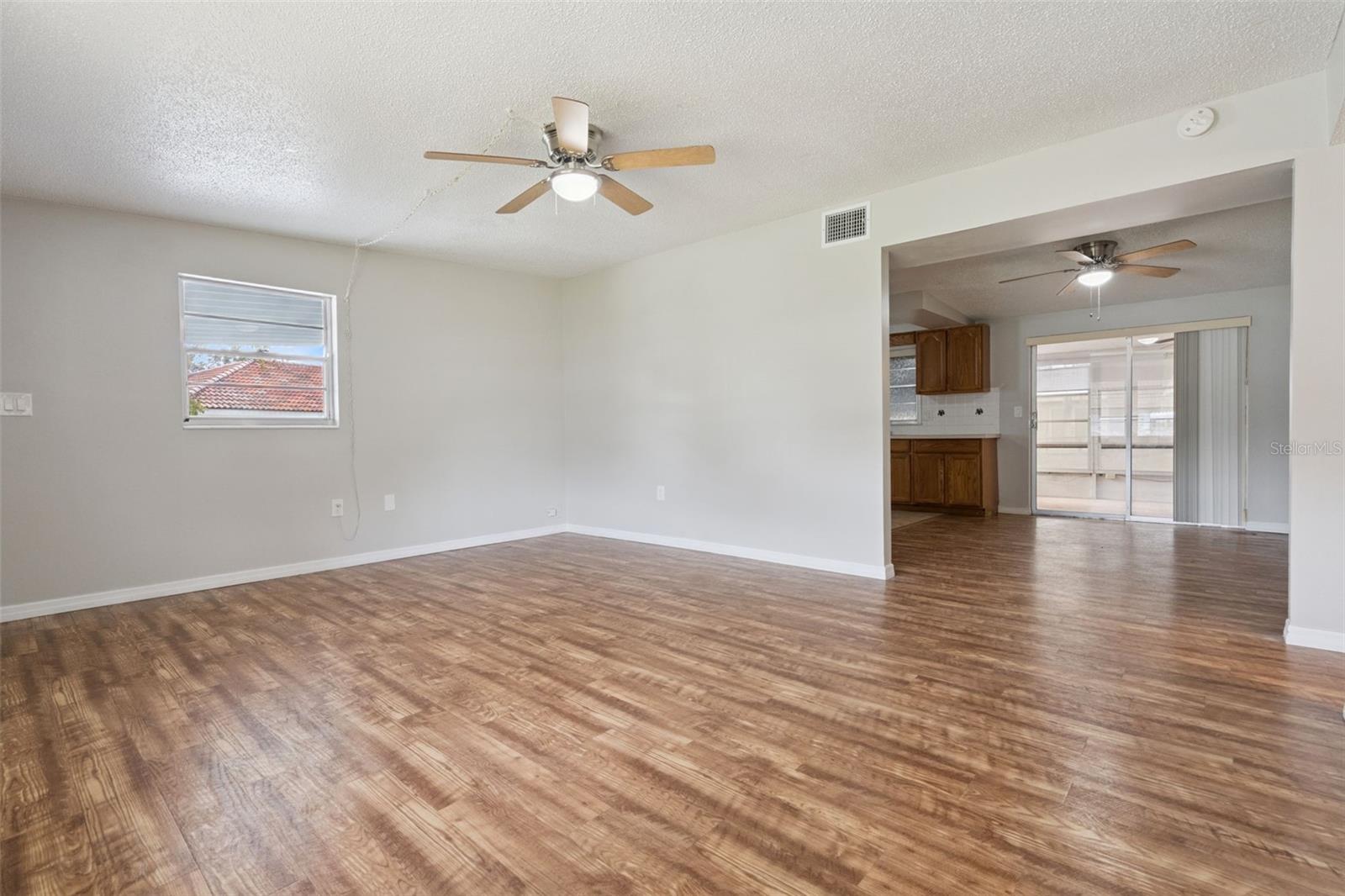 Image 4 of 20 For 106 Lantern Lane