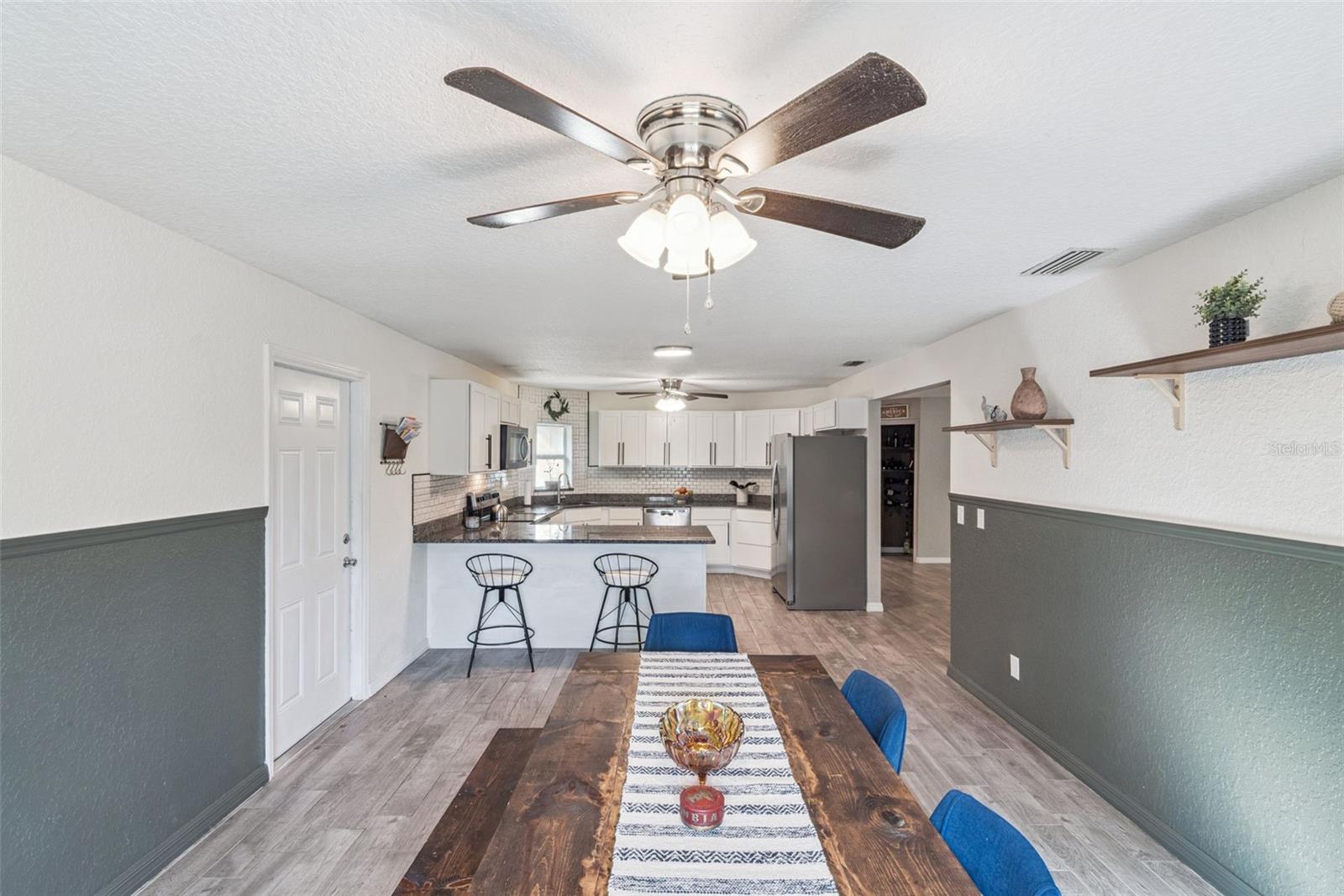 Image 17 of 55 For 30109 Coconut Avenue