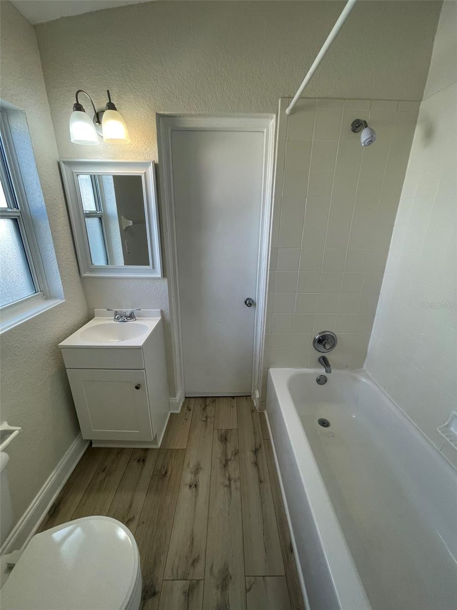 Image 16 of 17 For 2612 Coolidge Avenue