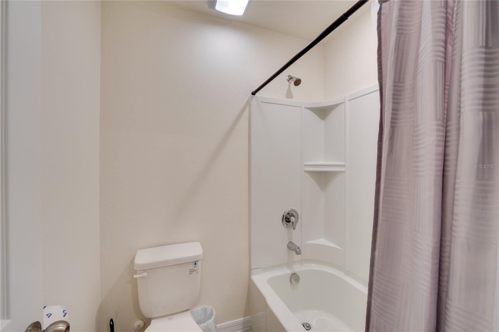 Image 12 of 57 For 8943 Coconut Breeze Drive