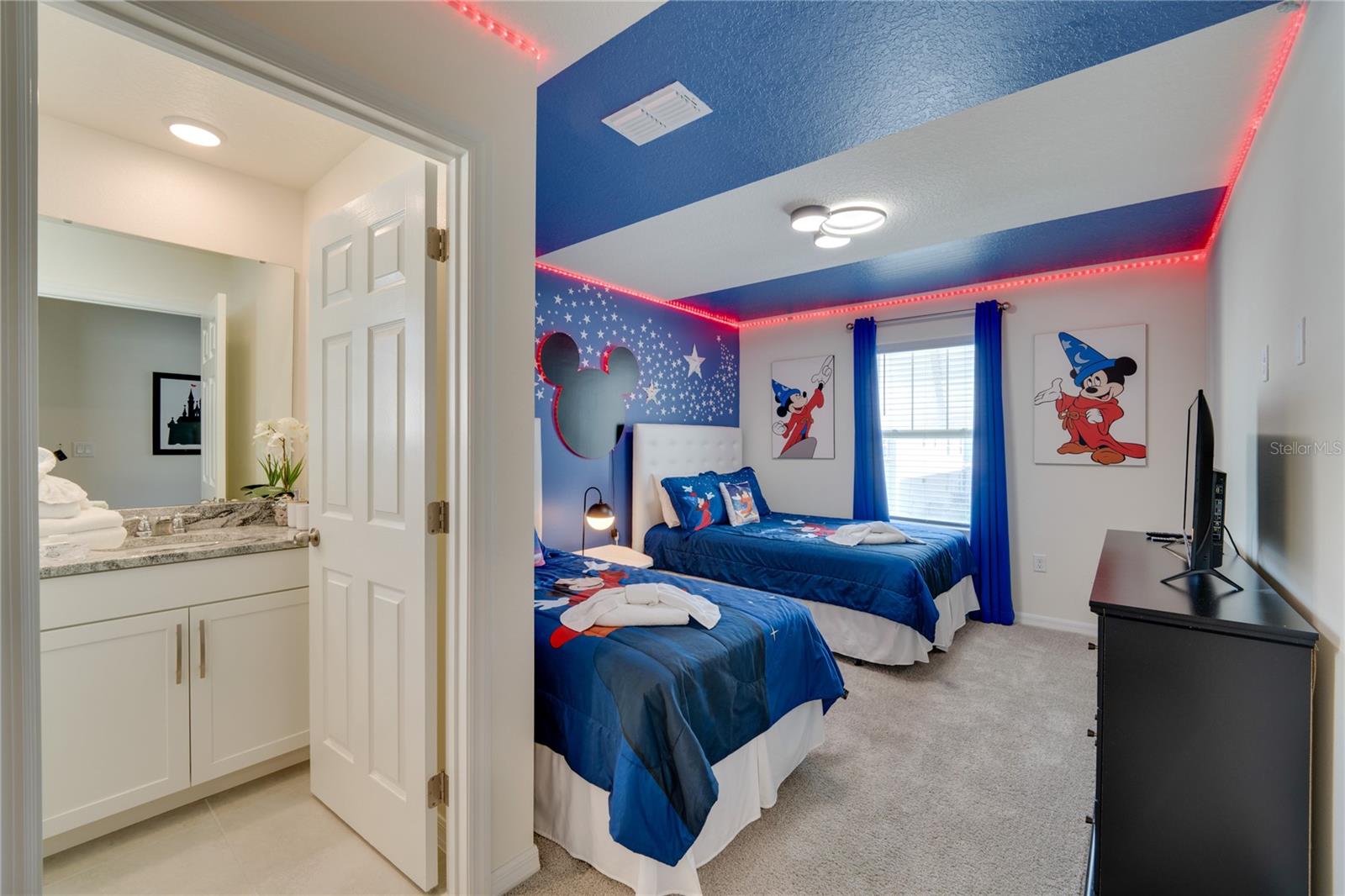 Image 16 of 57 For 8943 Coconut Breeze Drive