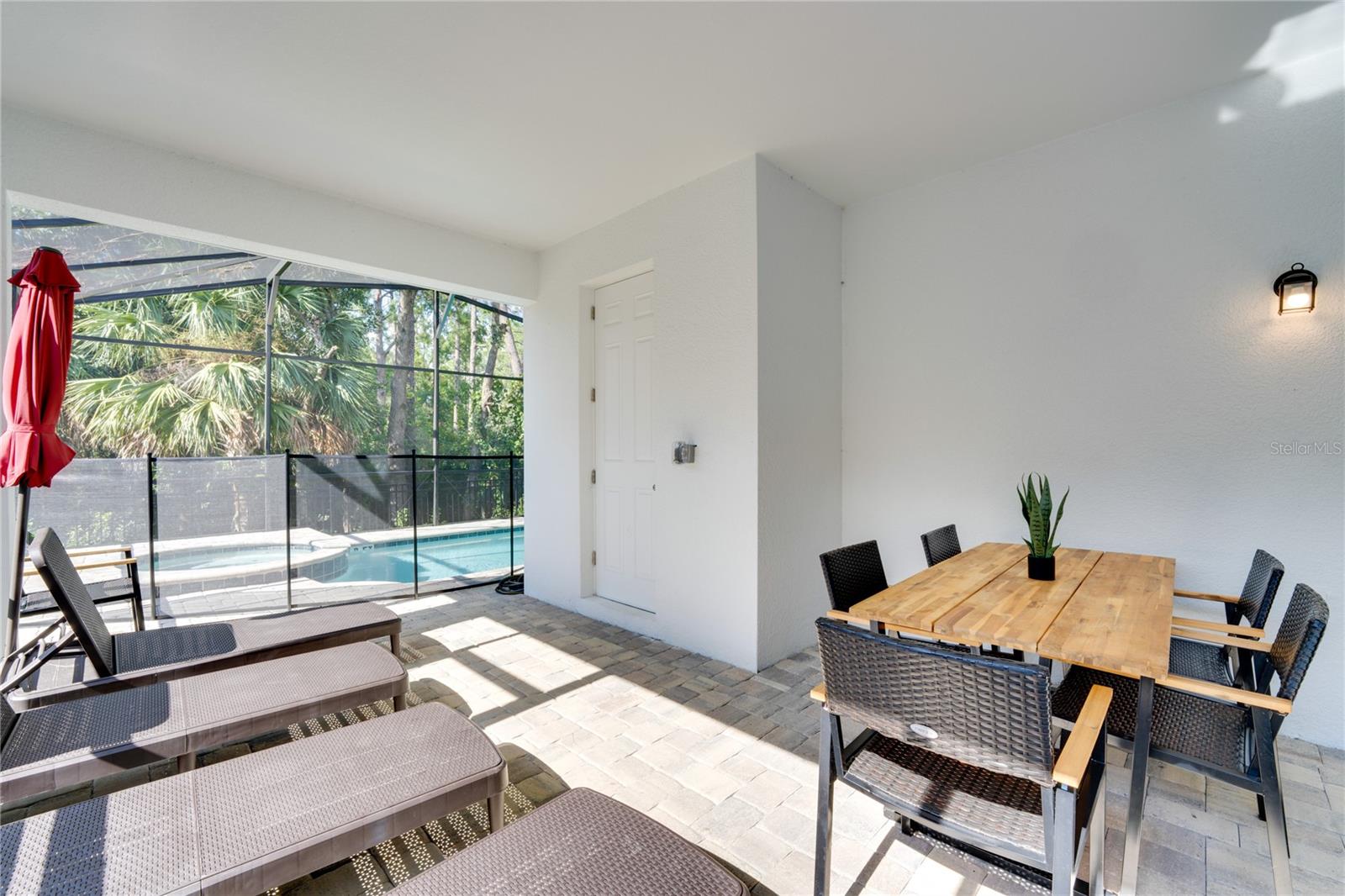 Image 24 of 57 For 8943 Coconut Breeze Drive