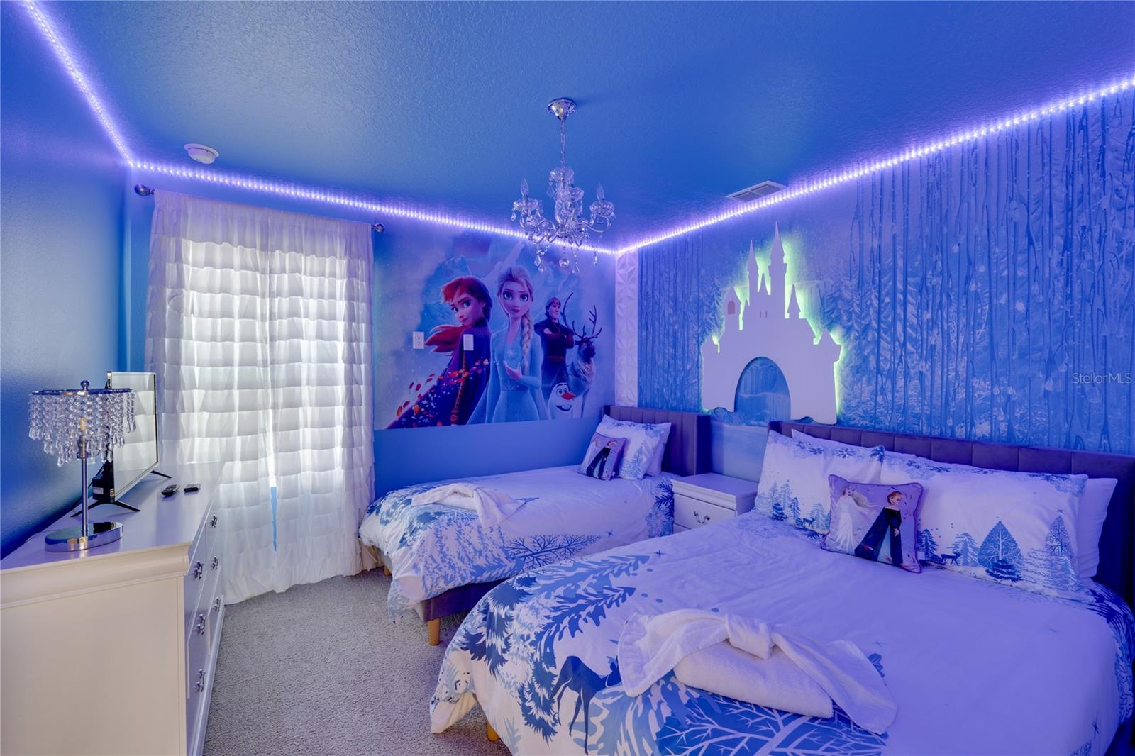 Image 6 of 57 For 8943 Coconut Breeze Drive