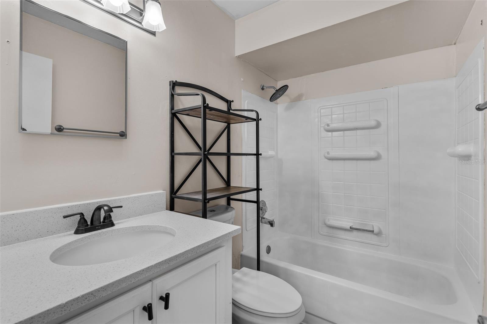 Image 10 of 20 For 52 Alicante Road