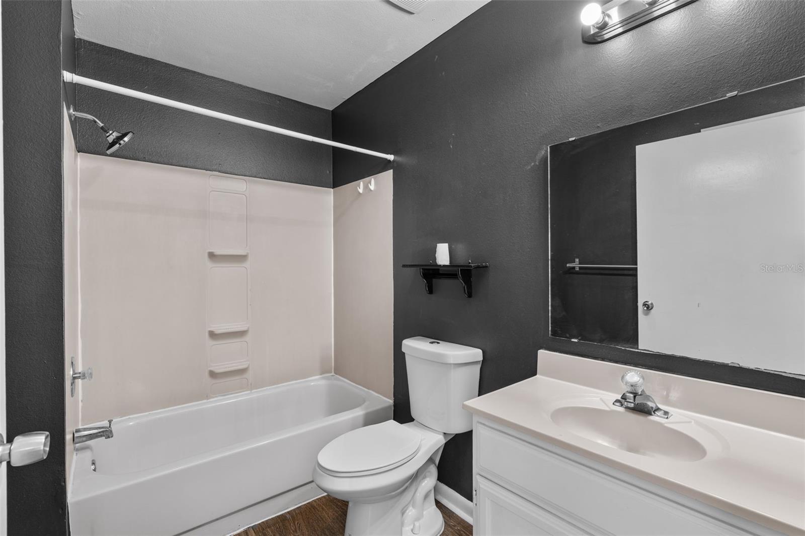 Image 16 of 20 For 52 Alicante Road