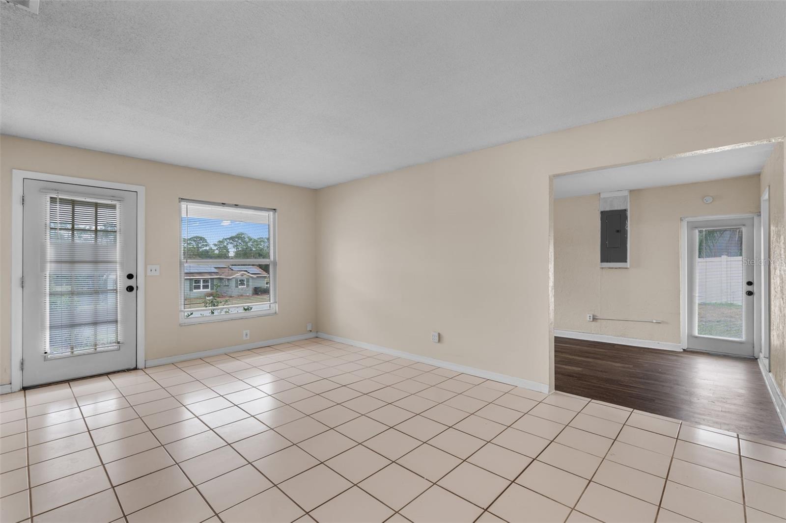 Image 4 of 20 For 52 Alicante Road