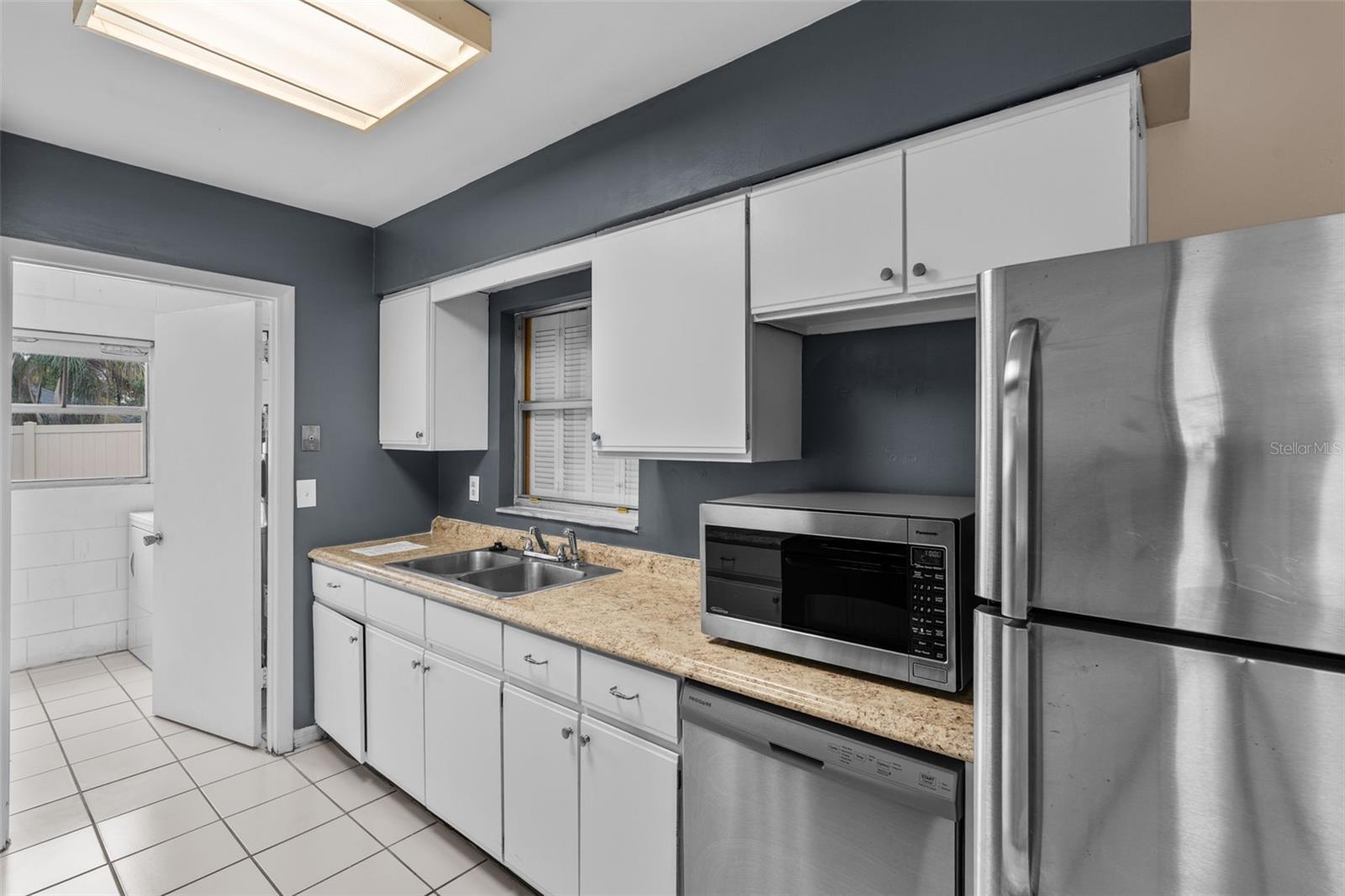 Image 6 of 20 For 52 Alicante Road