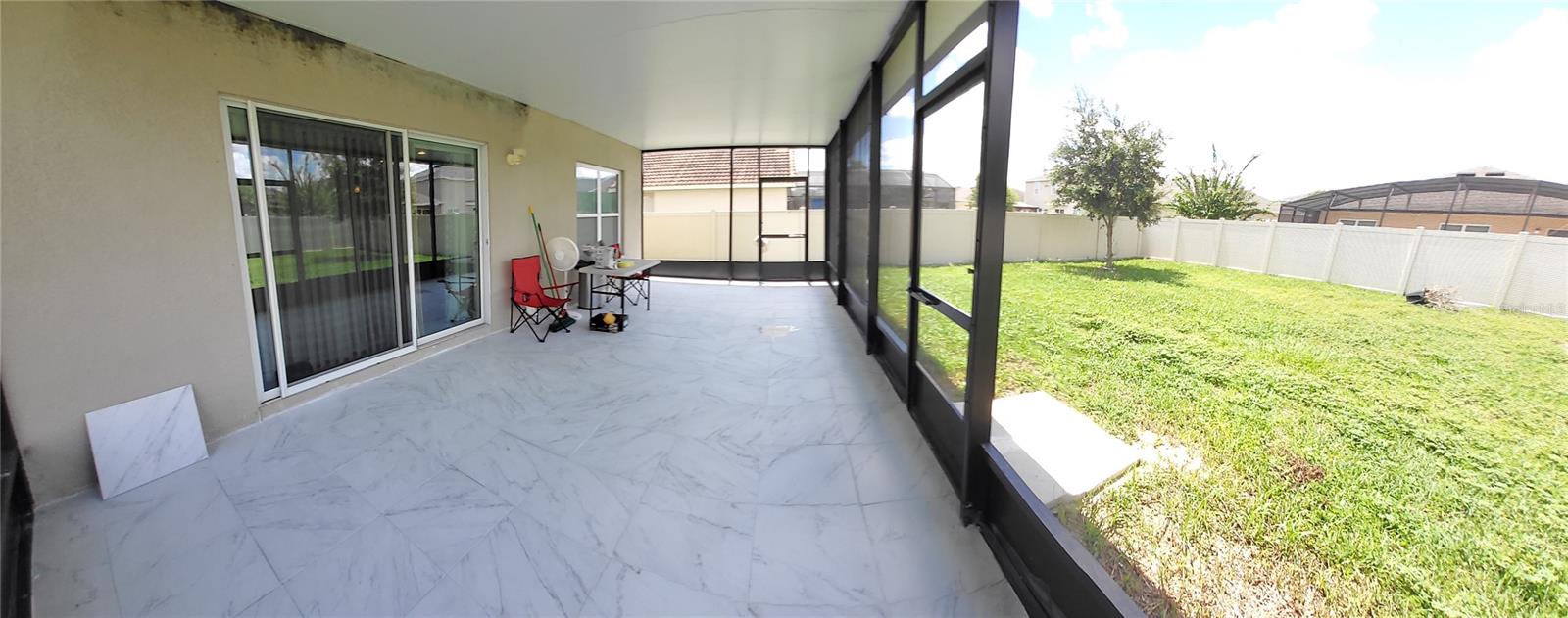 Image 13 of 14 For 355 Granada Boulevard