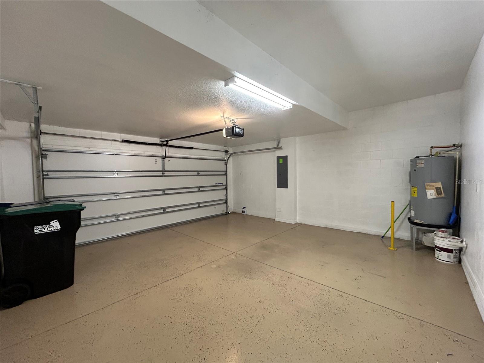 Image 11 of 14 For 3965 Plainview Drive