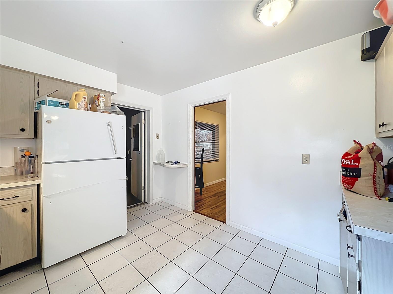 Image 13 of 46 For 2512 Eastbrook Boulevard