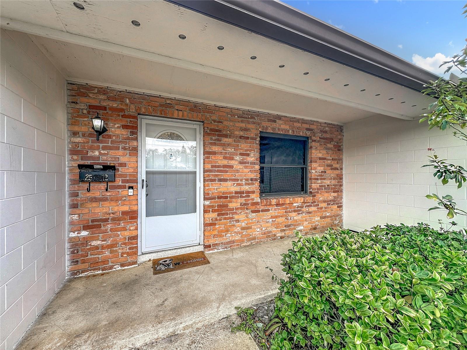 Image 6 of 46 For 2512 Eastbrook Boulevard