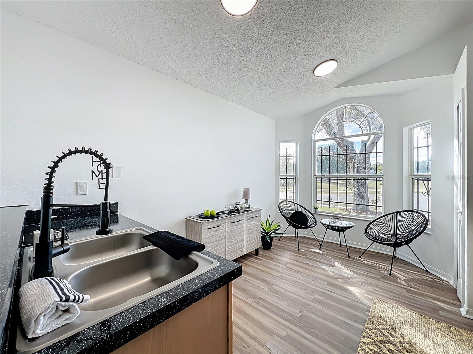 Image 7 of 51 For 1715 Pointe Ridge Court