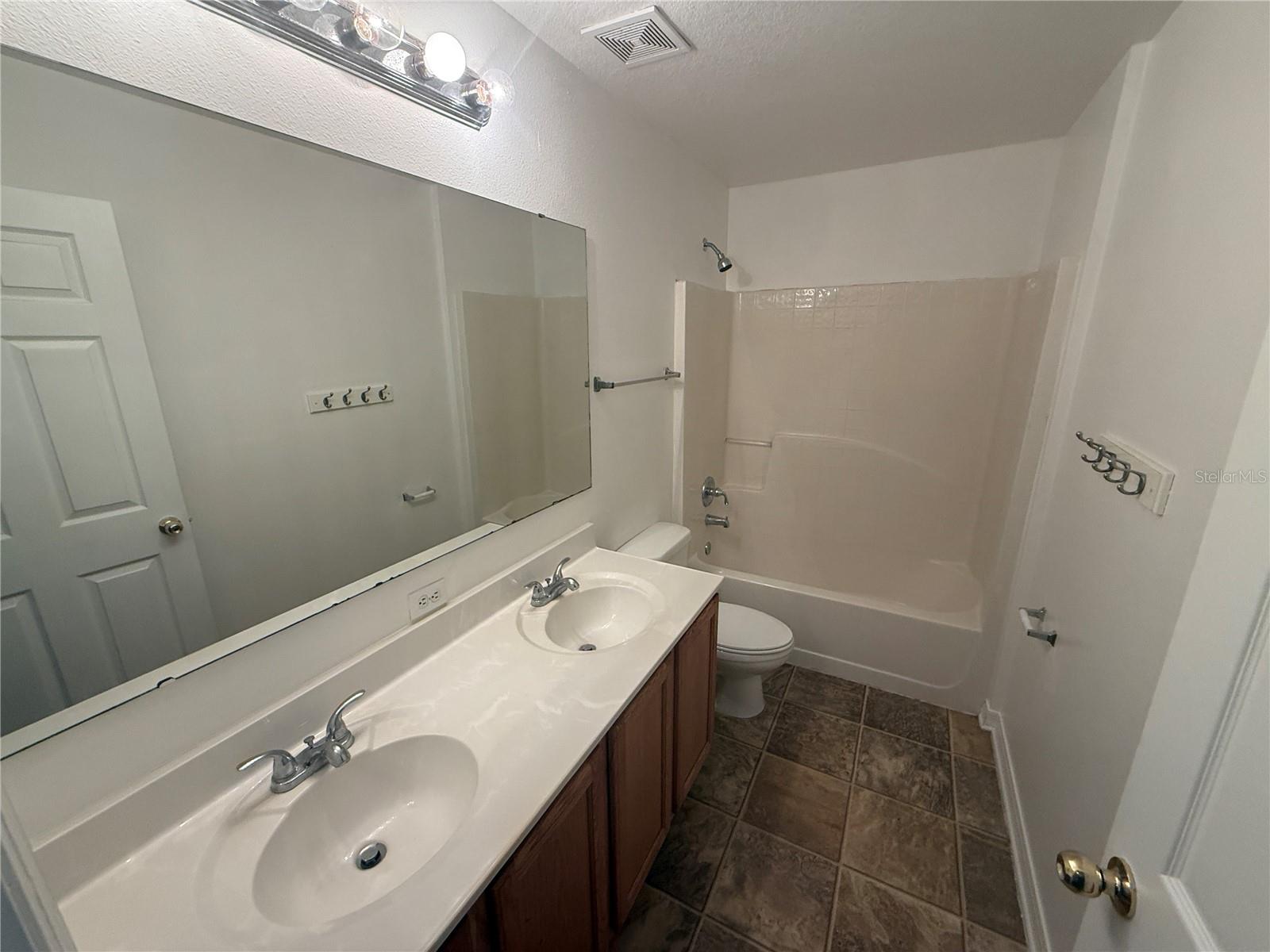 Image 17 of 20 For 101 Pine Rustle Lane