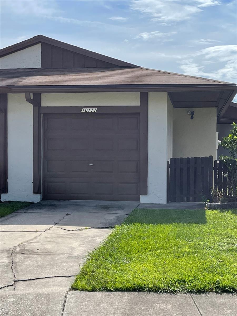 Details for 10111 Berry Field Court, ORLANDO, FL 32821