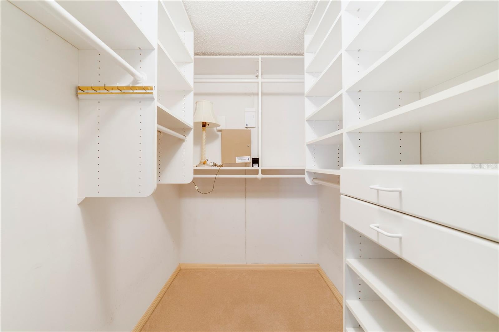 Image 13 of 30 For 1055 Kensington Park Drive 812