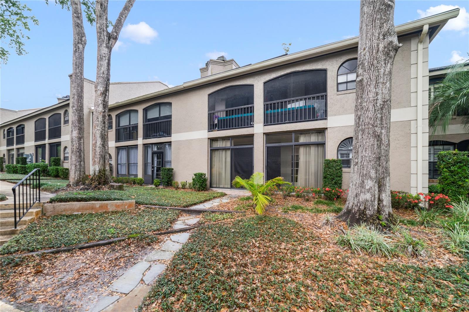 Image 25 of 30 For 1055 Kensington Park Drive 812