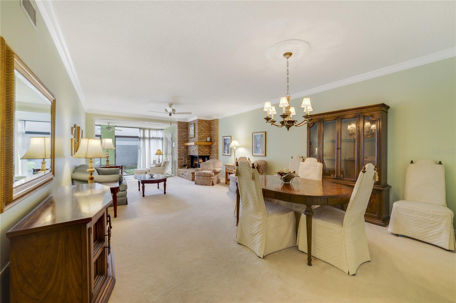 Image 7 of 30 For 1055 Kensington Park Drive 812