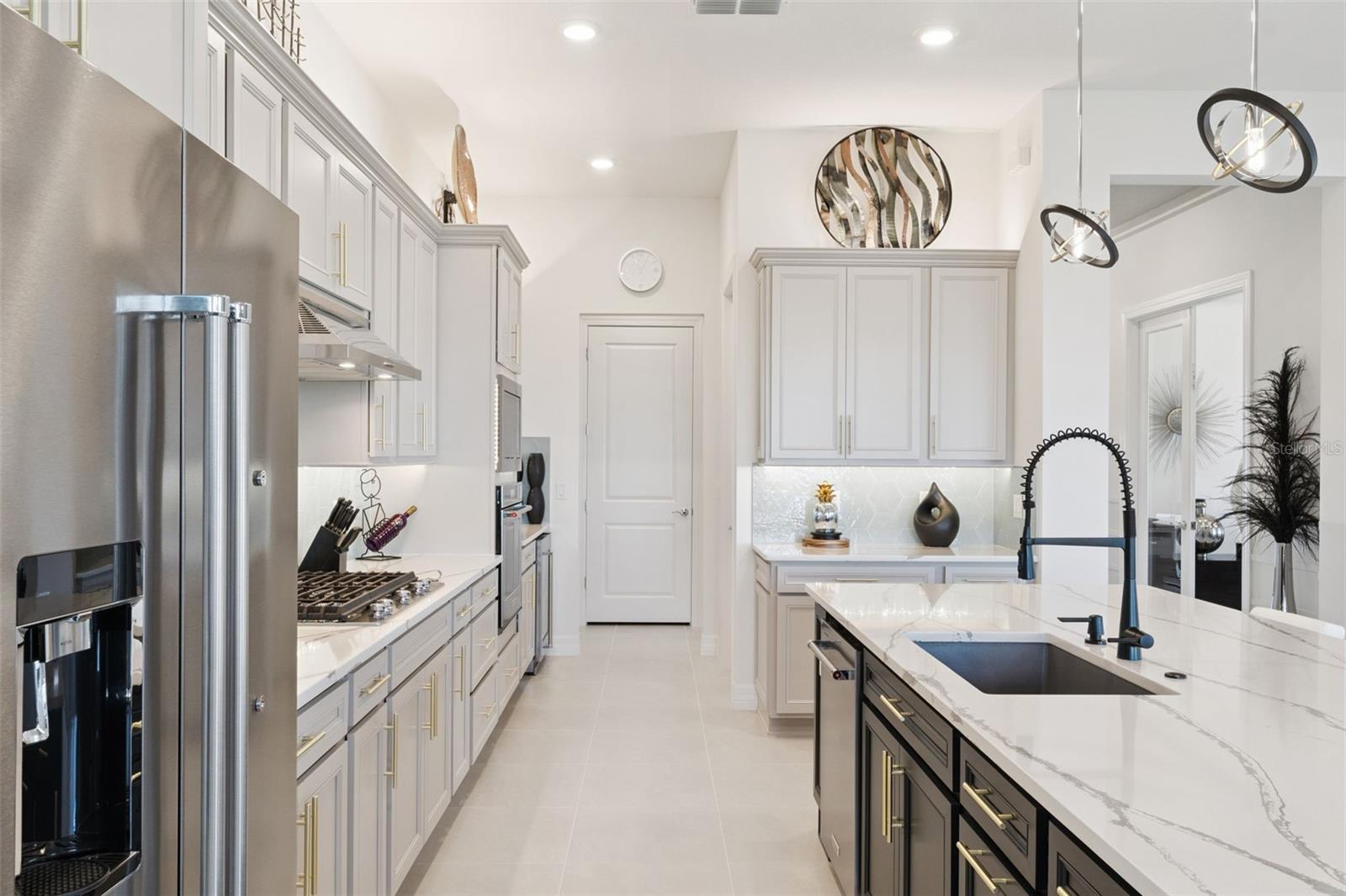 Image 11 of 53 For 1596 Evening Summit Circle