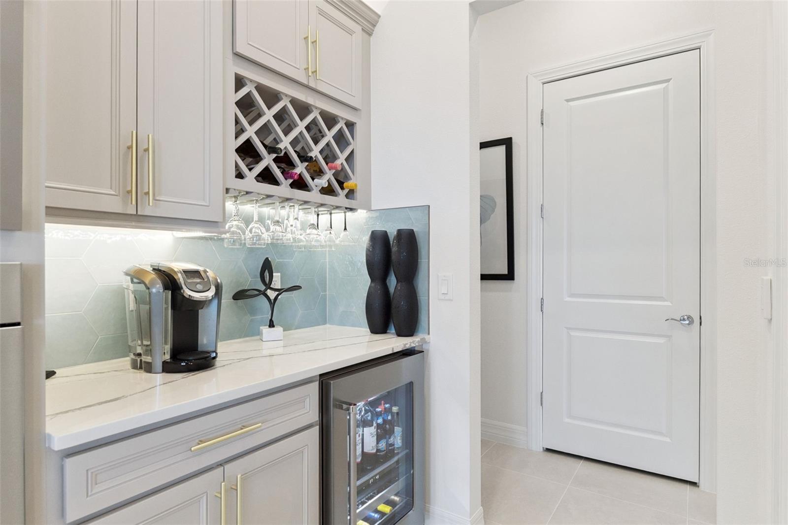 Image 12 of 53 For 1596 Evening Summit Circle