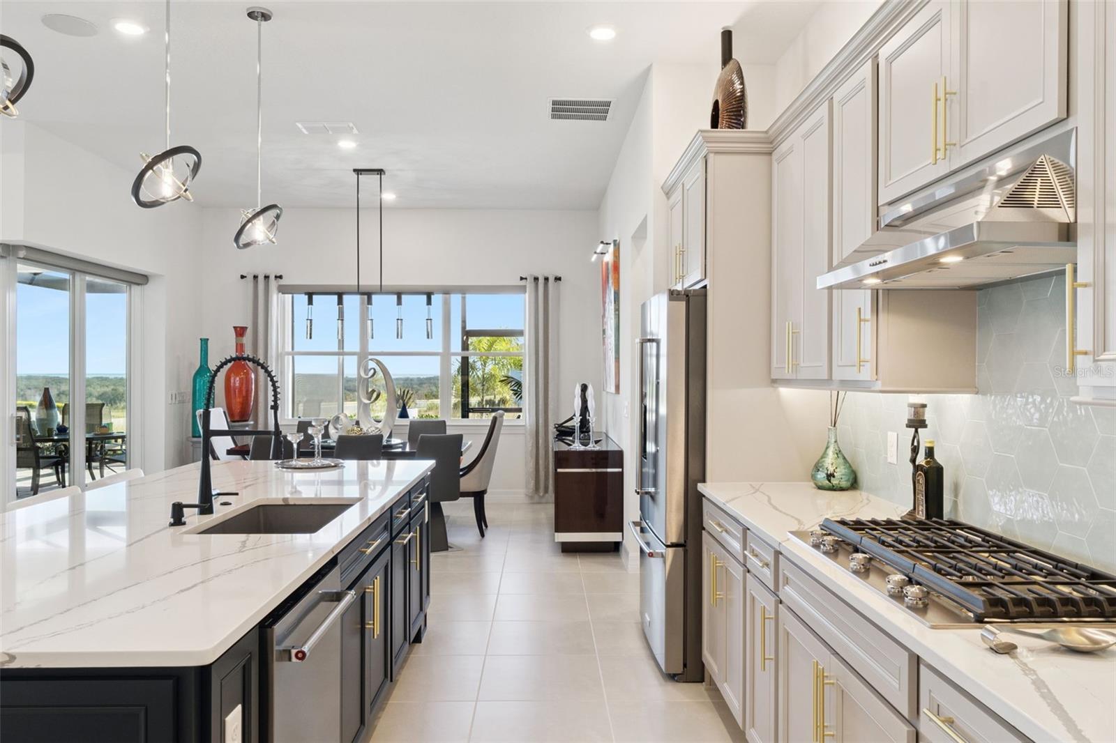 Image 13 of 53 For 1596 Evening Summit Circle