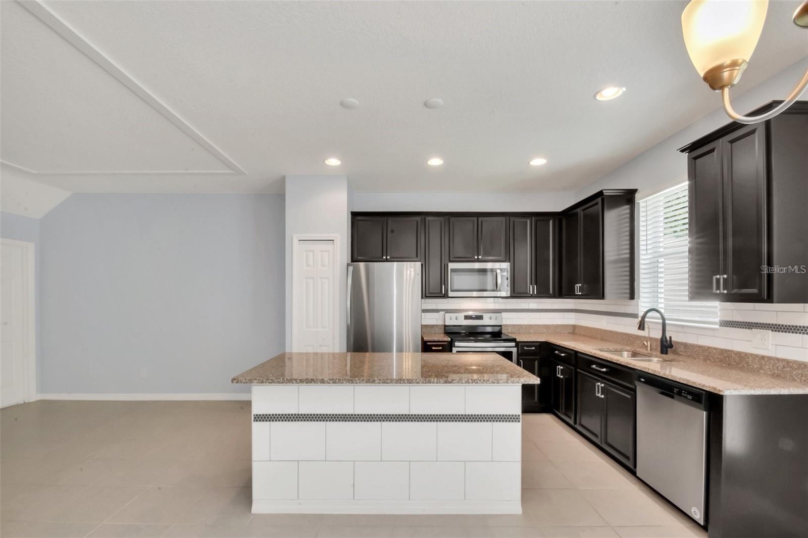 Image 15 of 35 For 1225 Countrymen Court