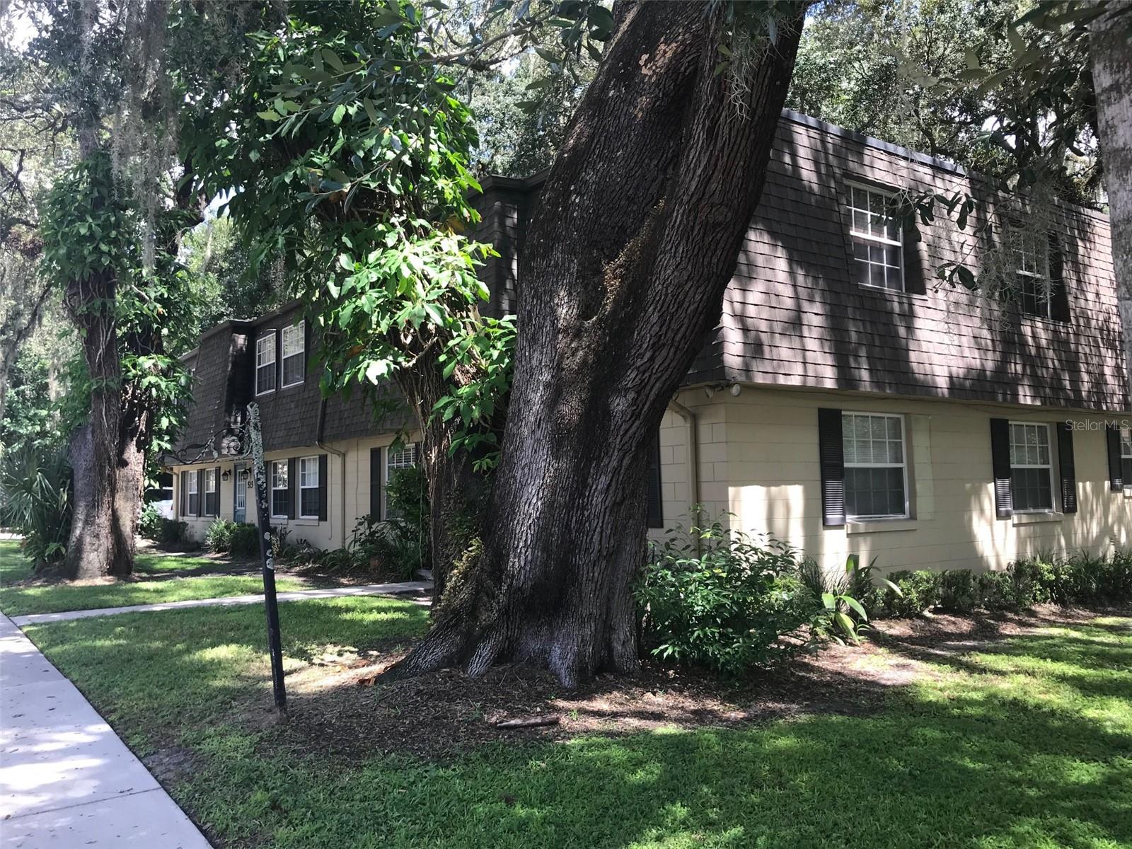 Image 2 of 8 For 517 Hyer Avenue 2