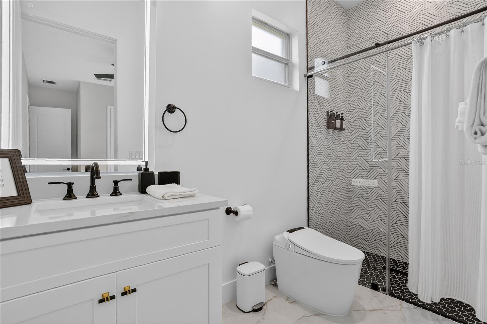 Image 14 of 32 For 18965 Sheldon Street