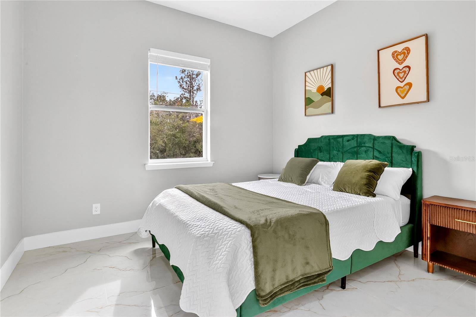 Image 17 of 32 For 18965 Sheldon Street