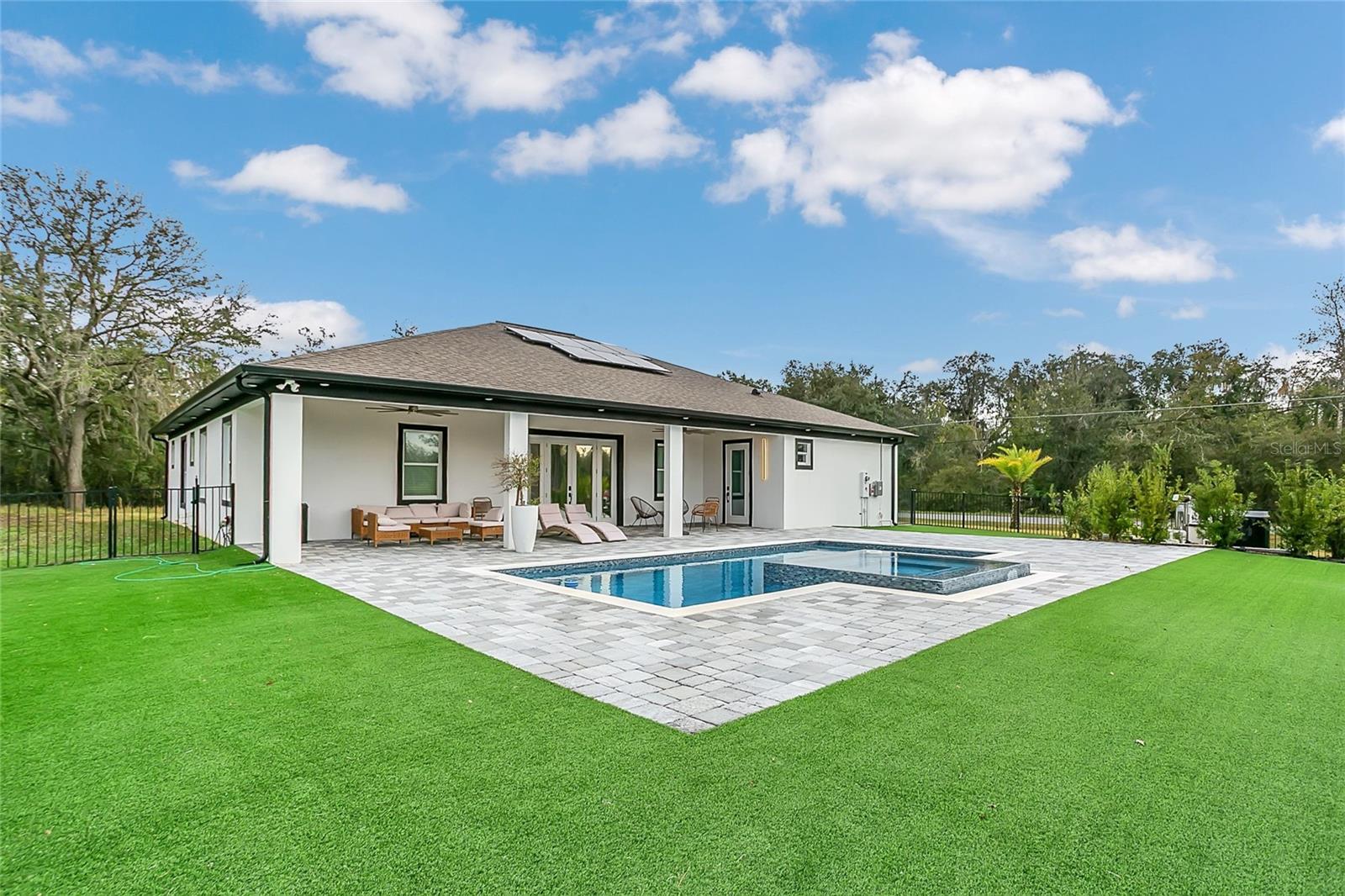 Image 2 of 32 For 18965 Sheldon Street