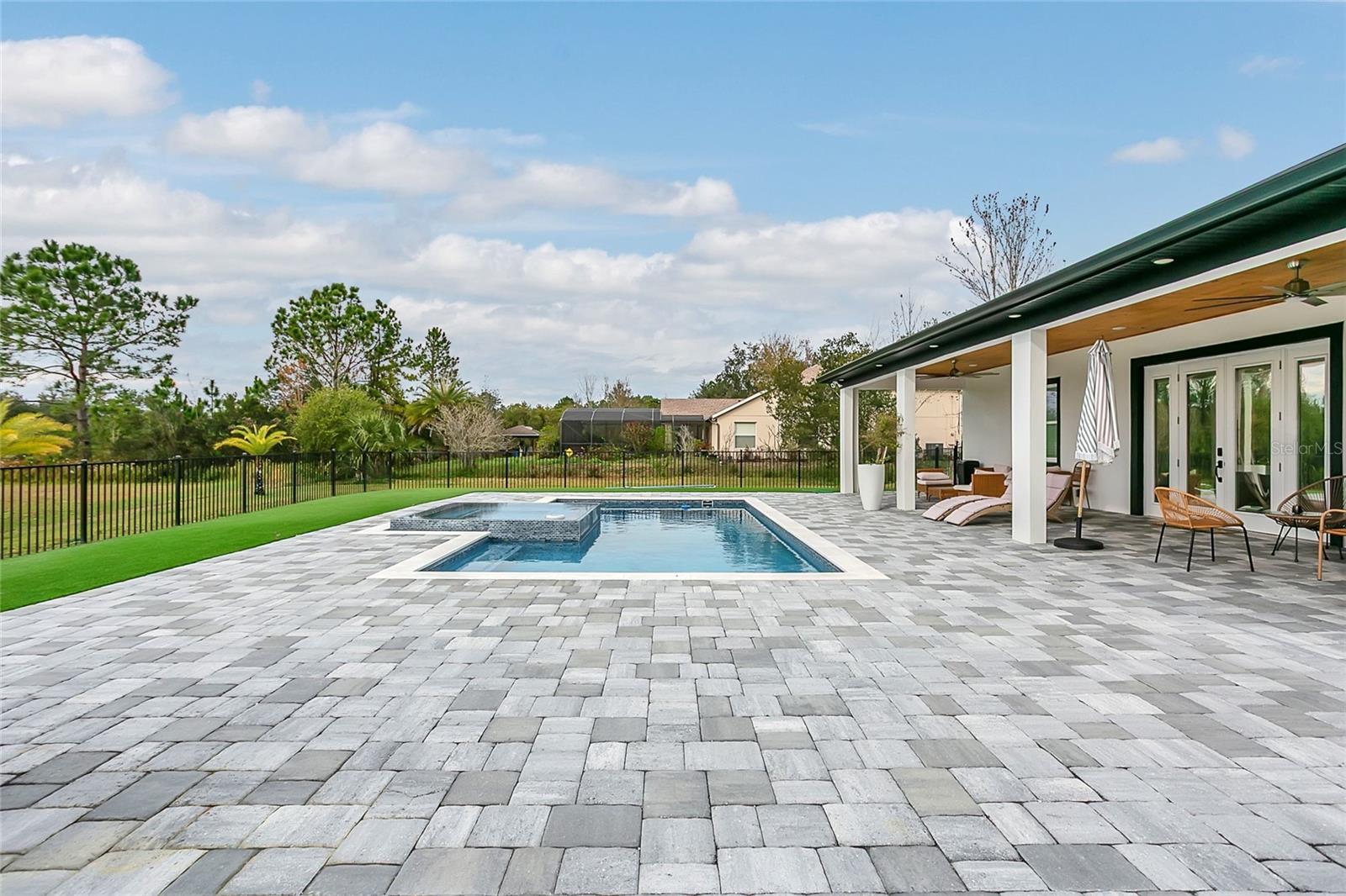 Image 23 of 32 For 18965 Sheldon Street