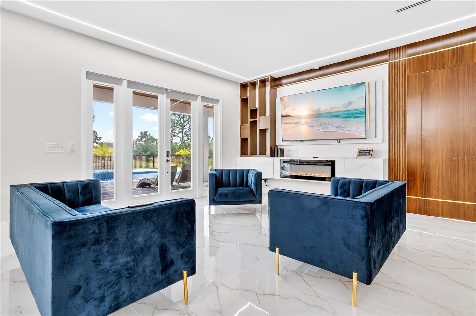 Image 7 of 32 For 18965 Sheldon Street