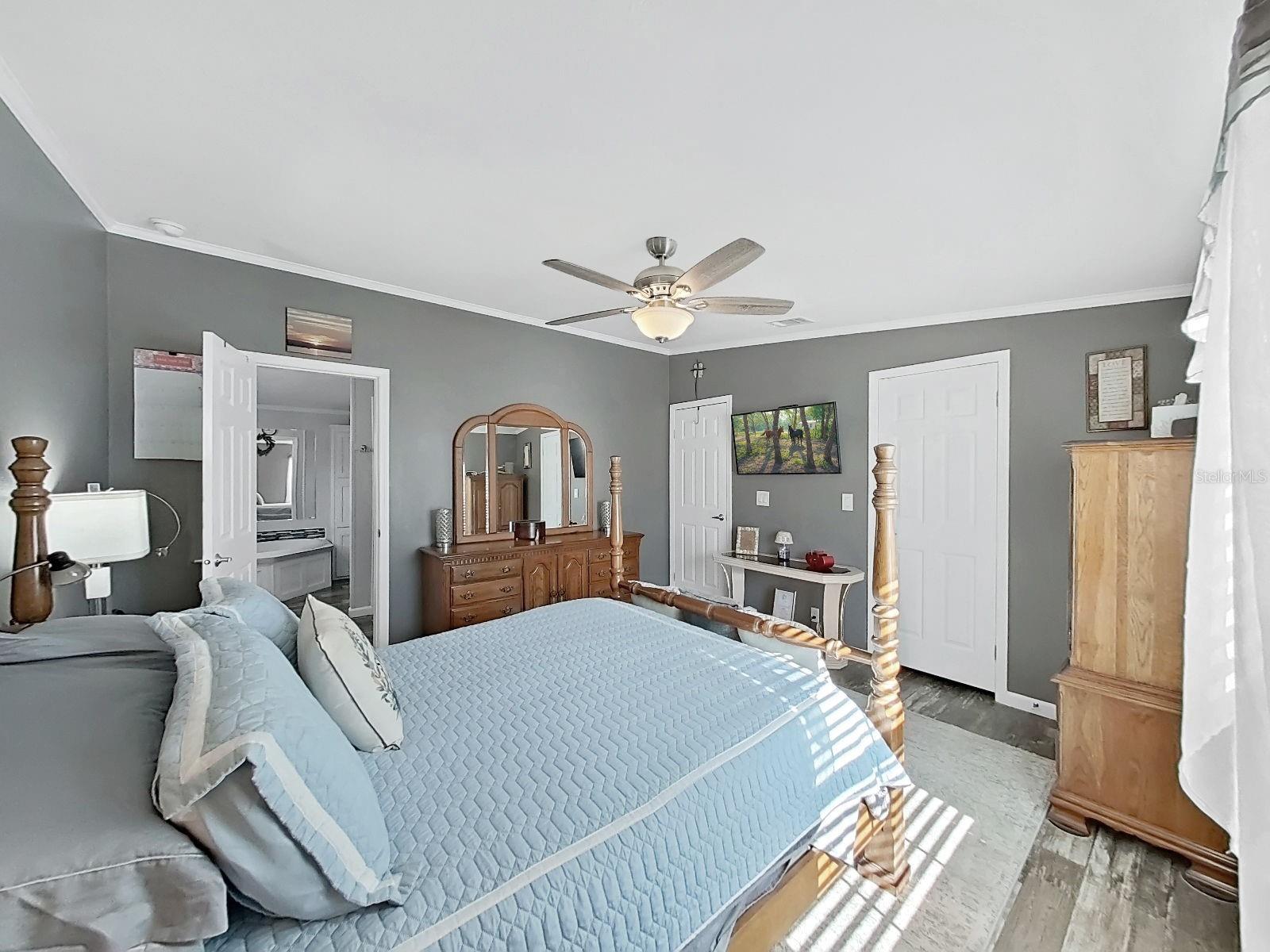 Image 21 of 38 For 7381 Western Circle